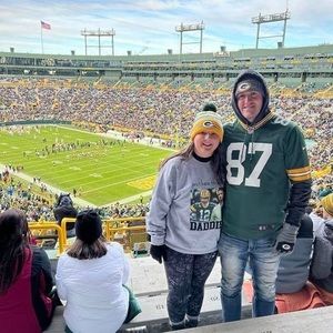 Meet your Posher, Adam